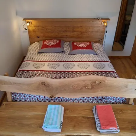 Le Pressoir De La Deveze Vernon (Ardeche)
